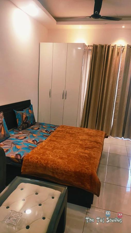Taj Studios-Serviced Studio Apartment 诺伊达 外观 照片
